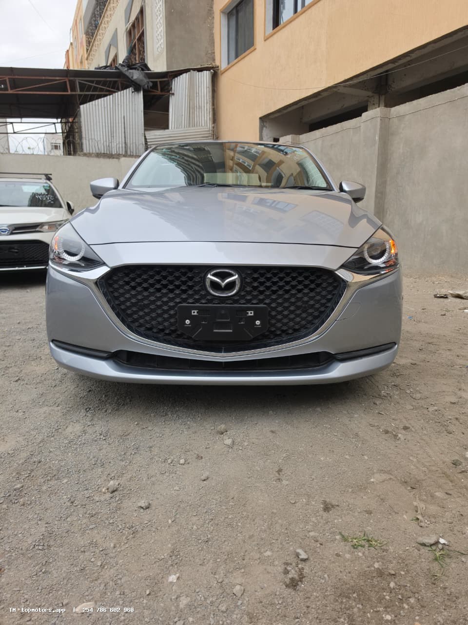 Mazda 2 photo 7 of 19