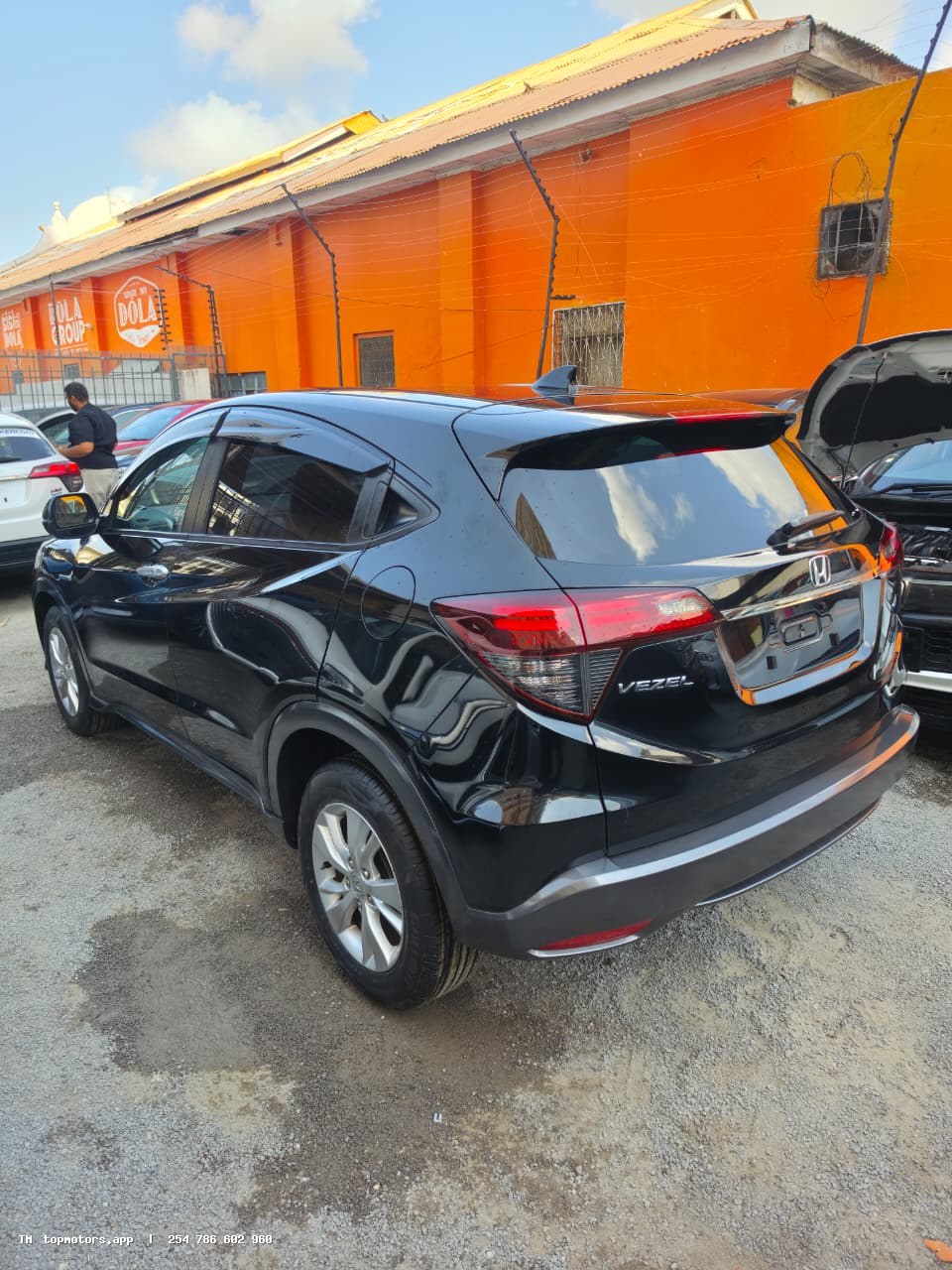 Honda Vezel photo 4 of 13