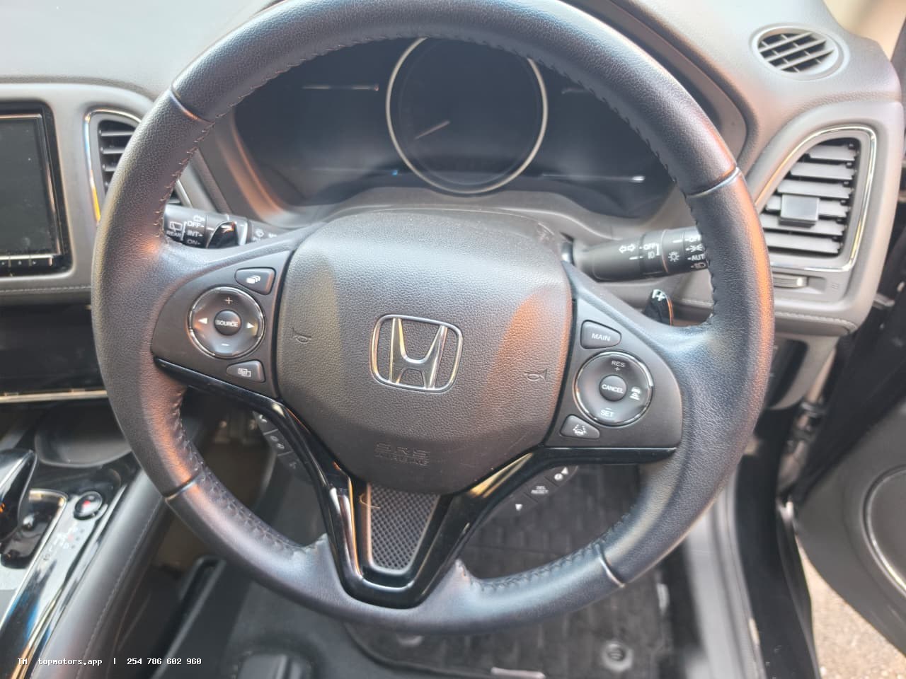 Honda Vezel photo 6 of 13