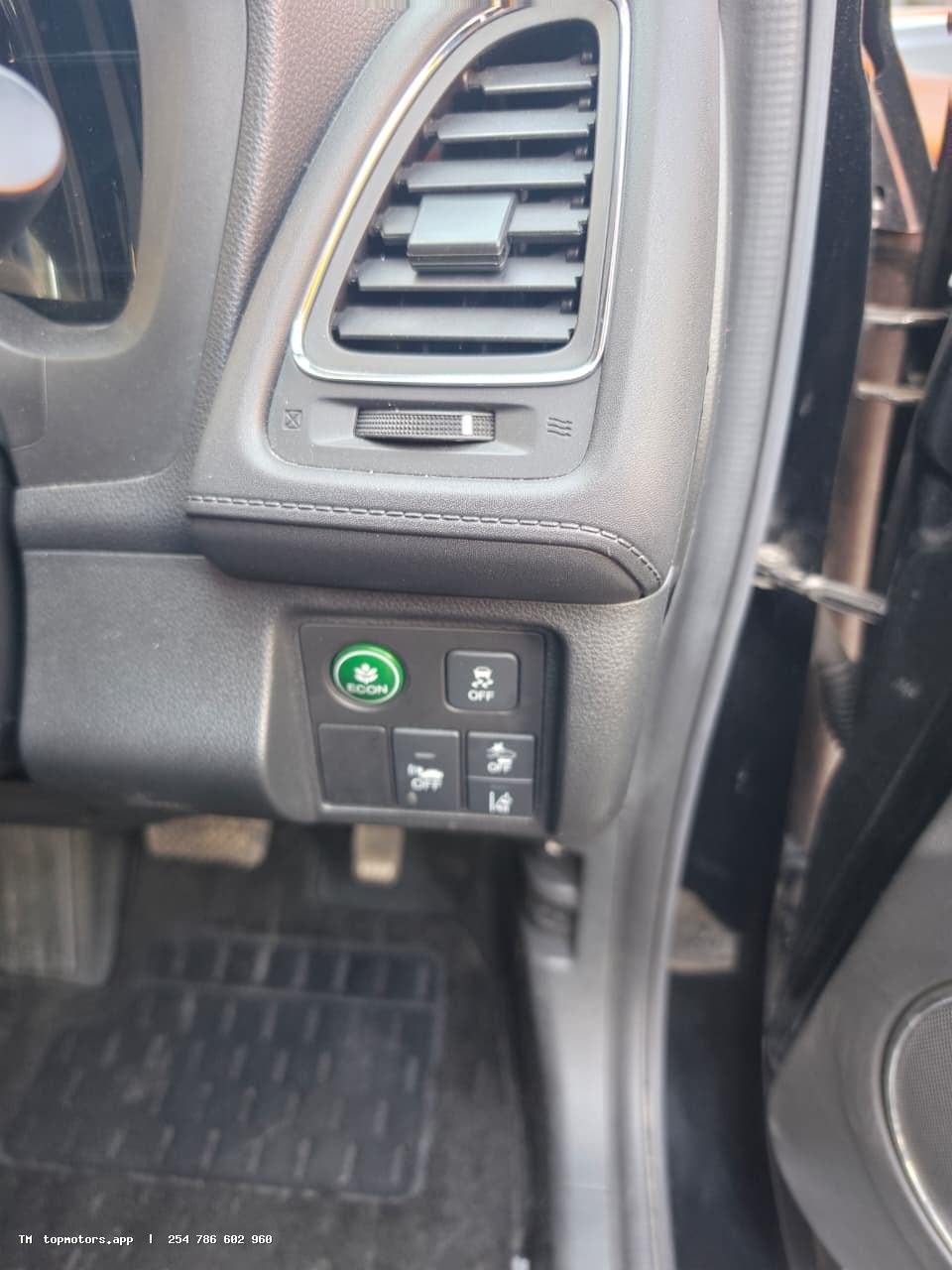Honda Vezel photo 13 of 13