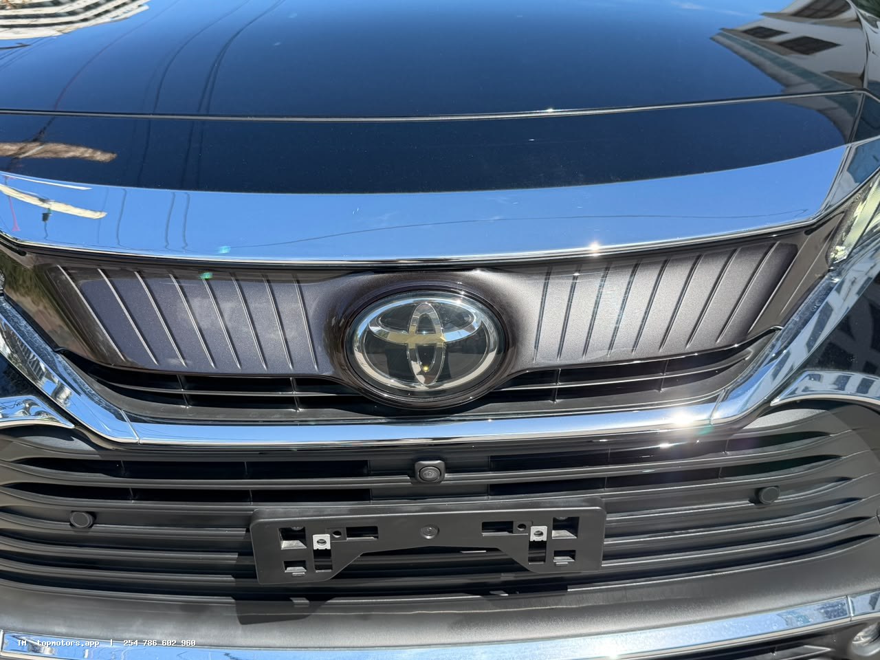 Toyota Harrier photo 13 of 18