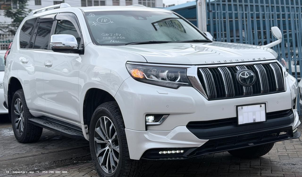 Toyota Land Cruiser Prado TZG photo 3 of 7
