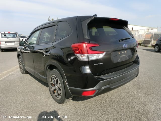 Subaru Forester photo 2 of 6