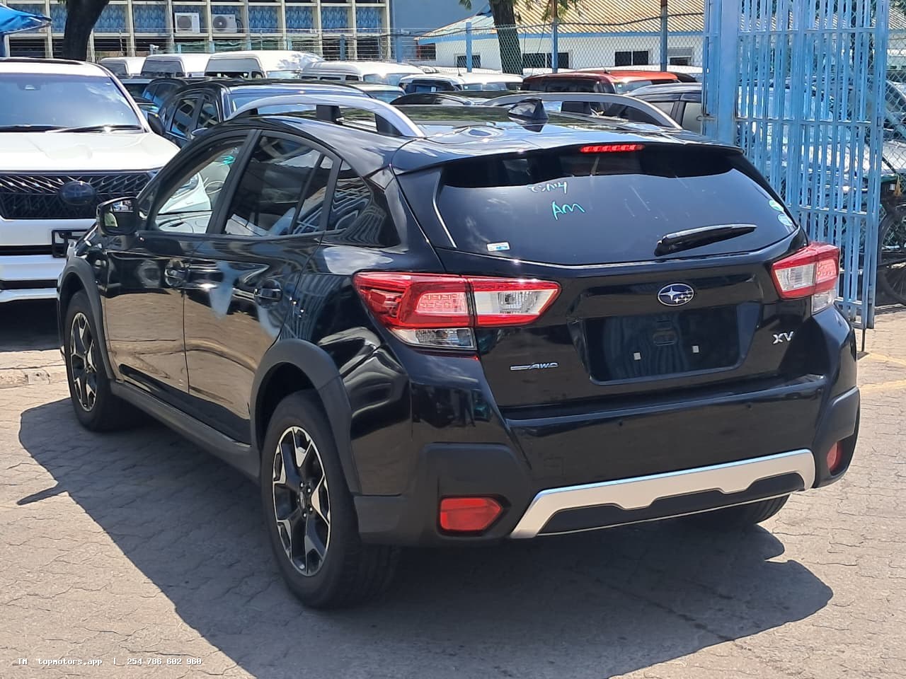 Subaru XV photo 4 of 12