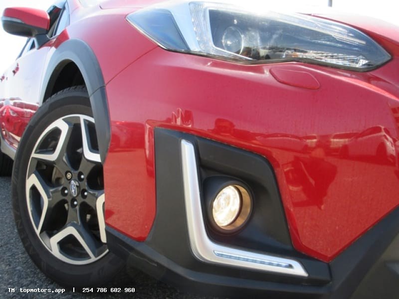 Subaru XV photo 5 of 12