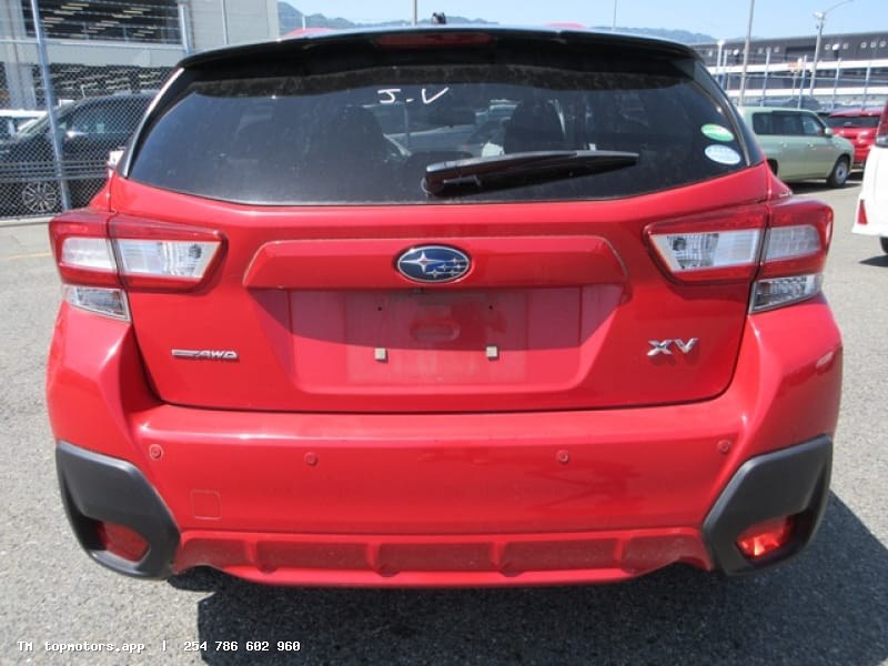 Subaru XV photo 4 of 12