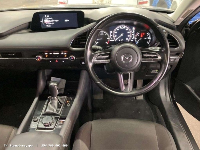 Mazda 3 photo 5 of 7