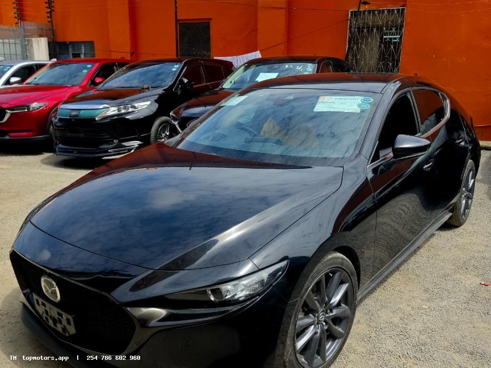 Mazda 3 photo 1 of 14