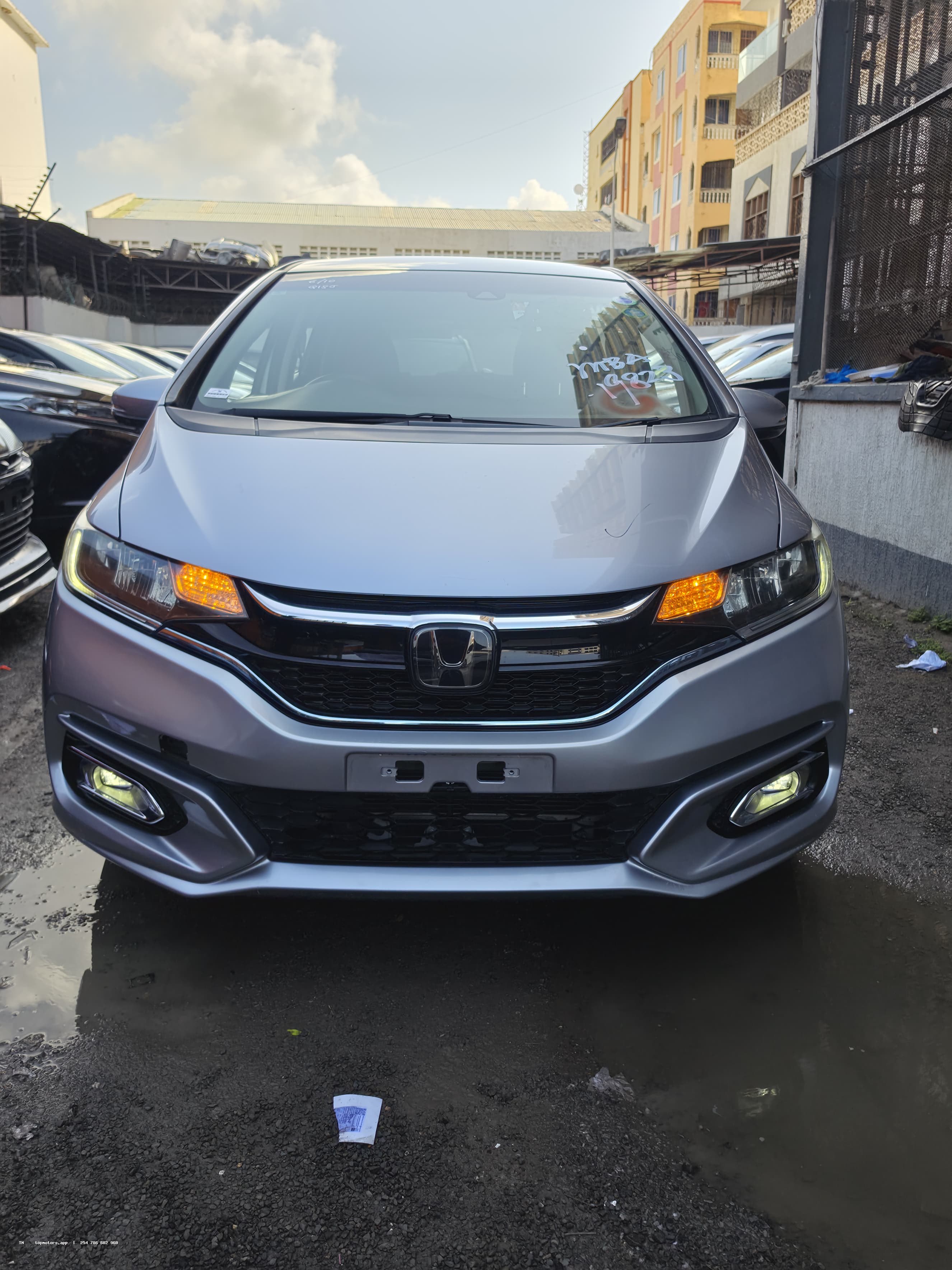 Honda Fit photo 6 of 20