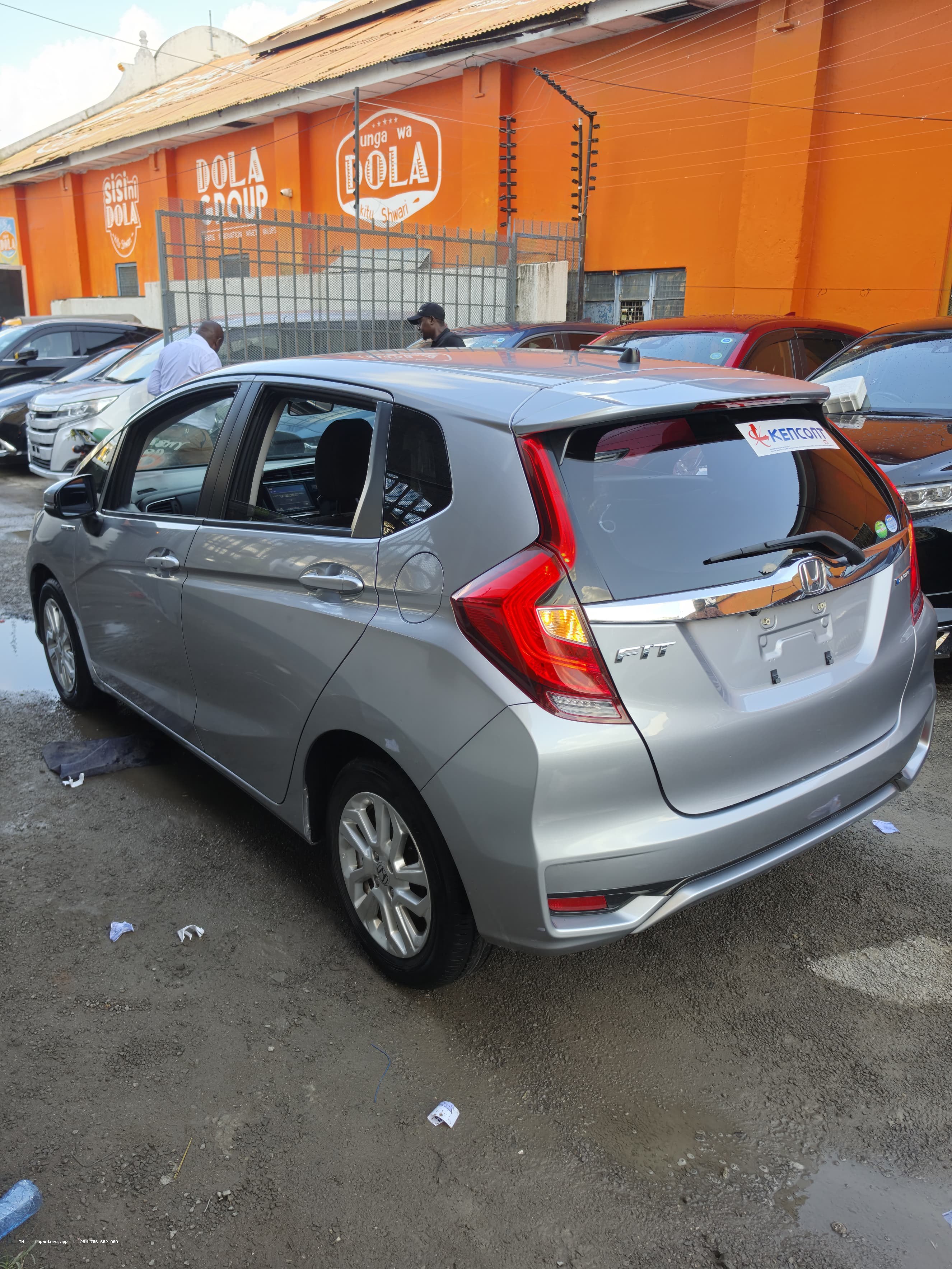 Honda Fit photo 4 of 20