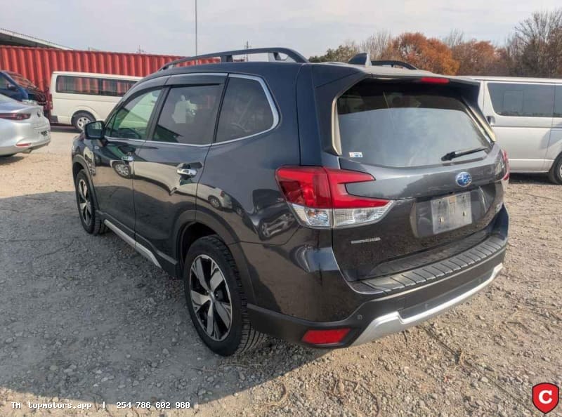 Subaru Forester photo 4 of 6